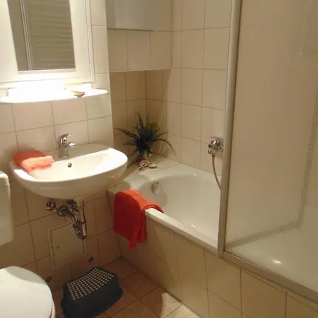 Apartment Ferienwohnung Ernst 5 *